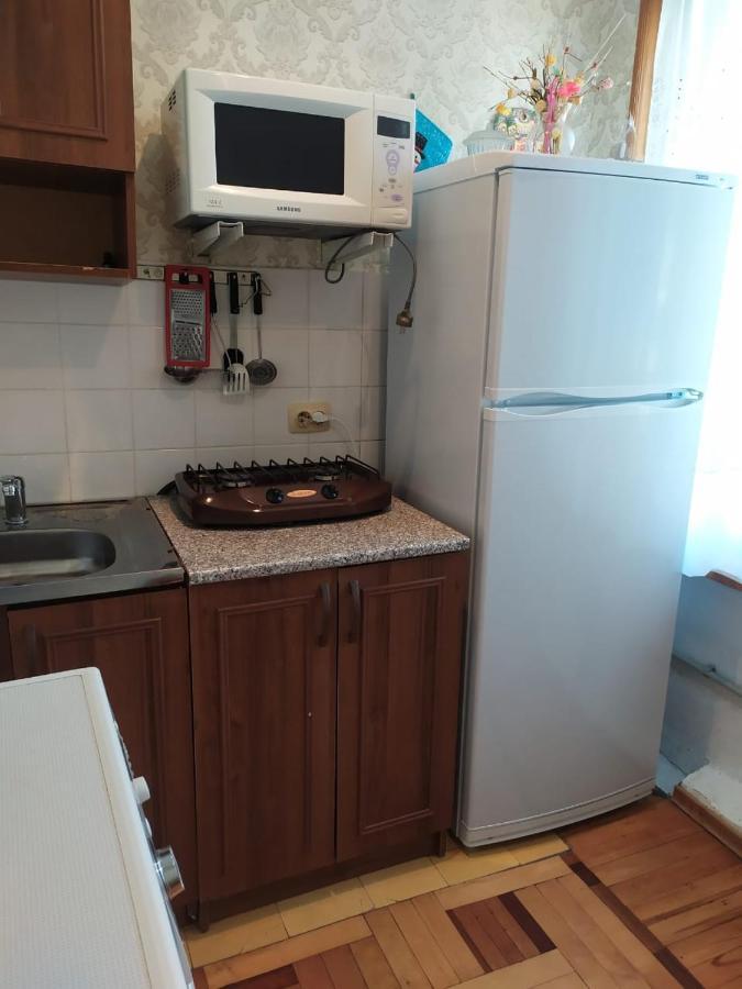 Квартира В Гаграх Apartamento Exterior foto